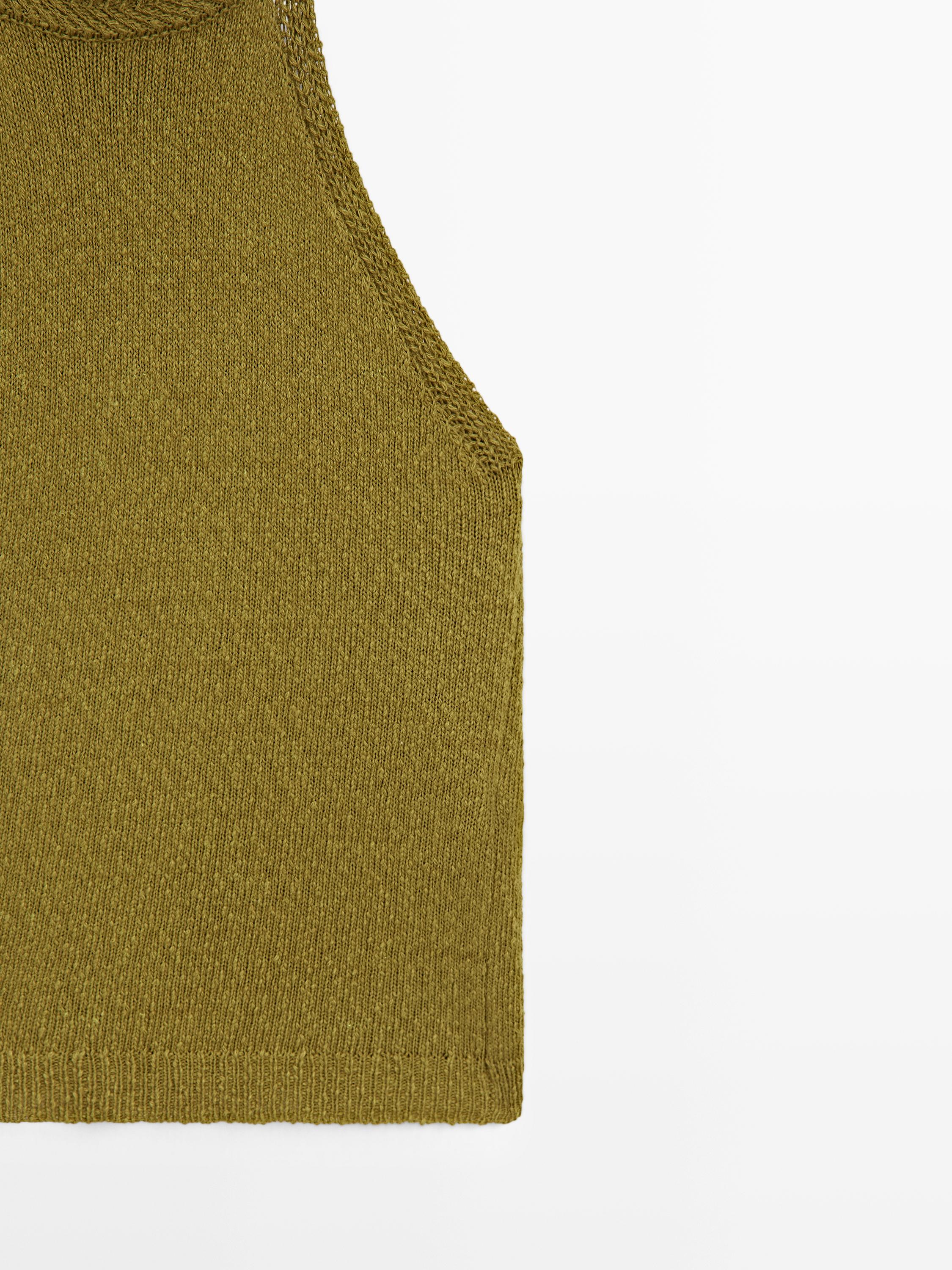 Textured knit halterneck top